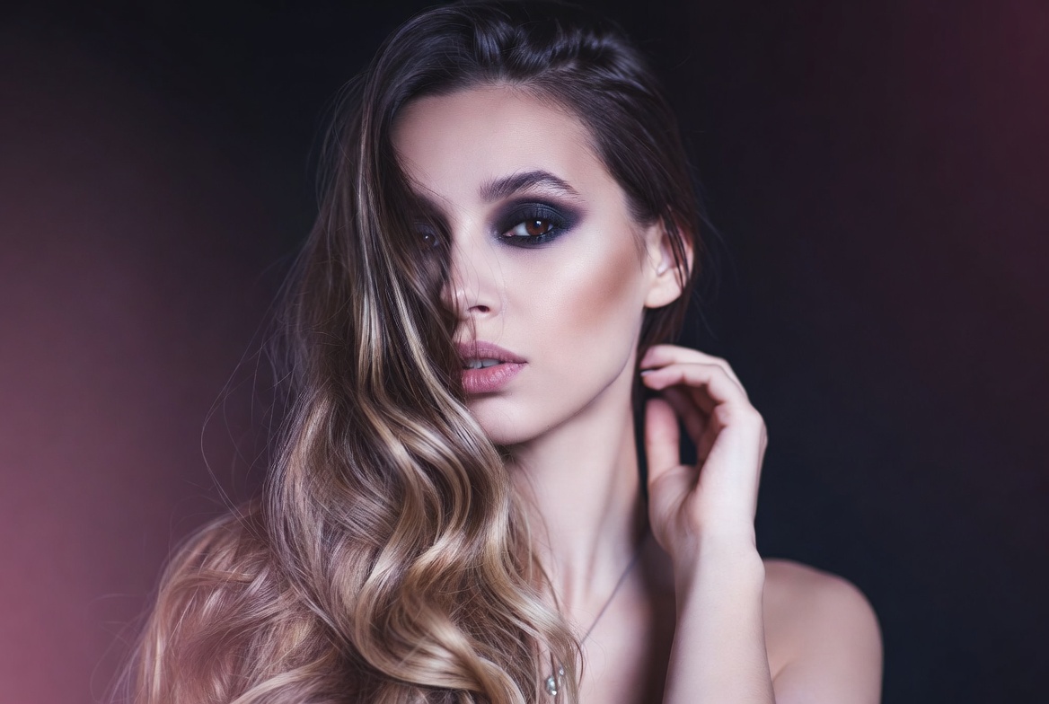 girls with long hair