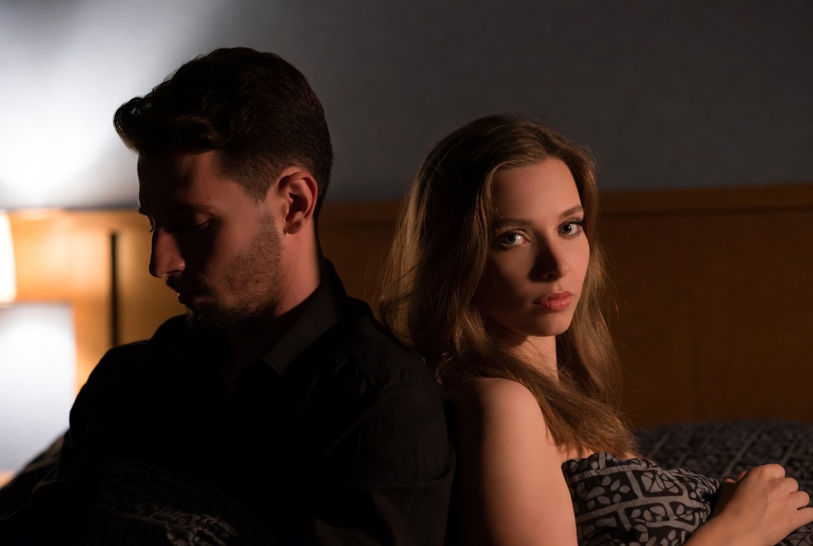 What are the Signs that a Relationship is Failing?