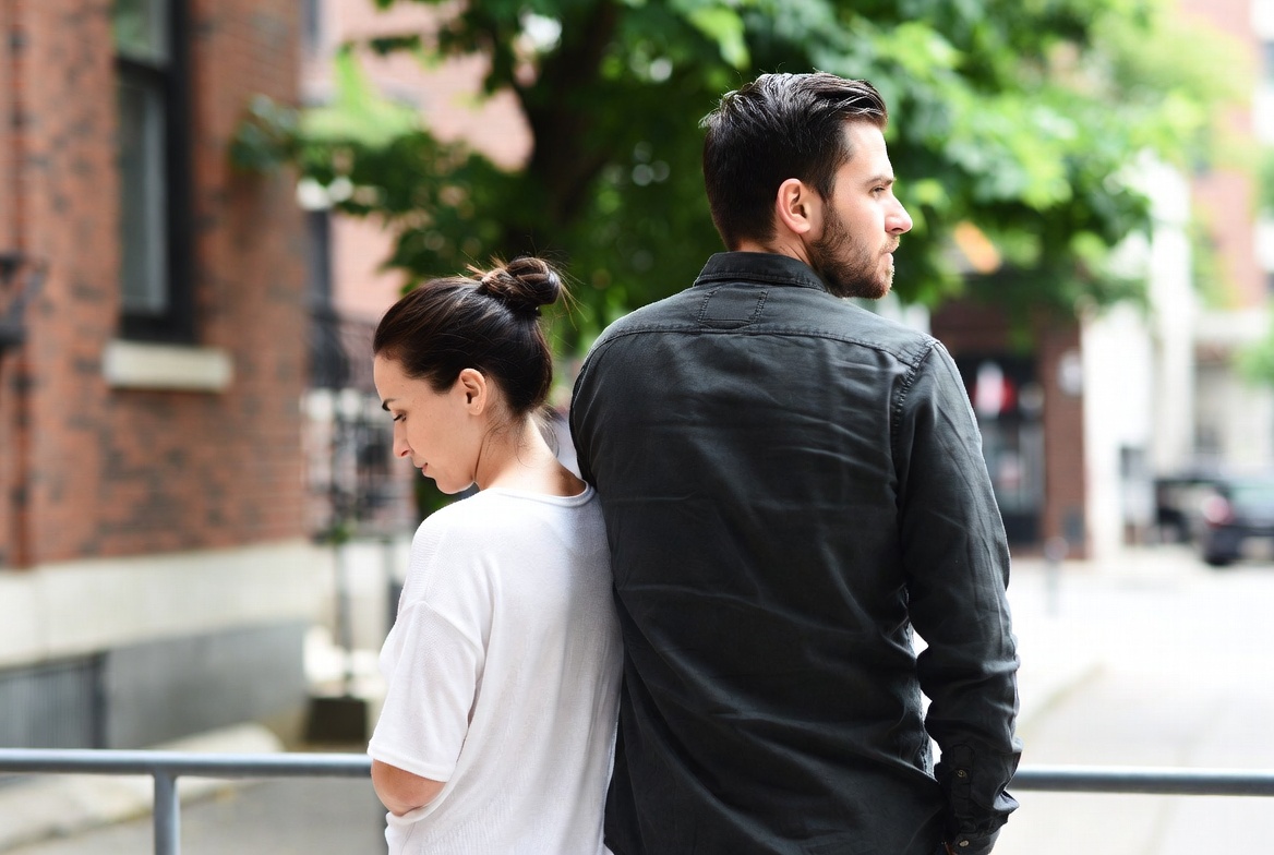 What are the Signs that a Relationship is Failing?