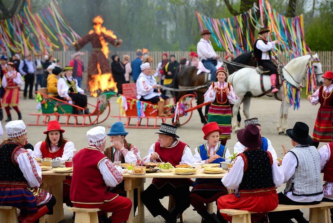 Masleniza in der Ukraine: Geschichte, Traditionen und wichtige Termine