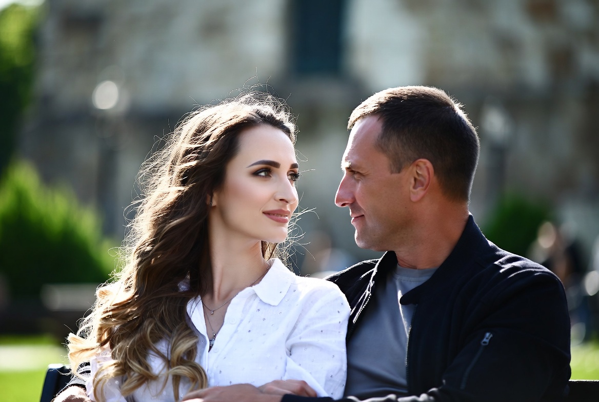 Poltawaer Frauen & Mädchen.