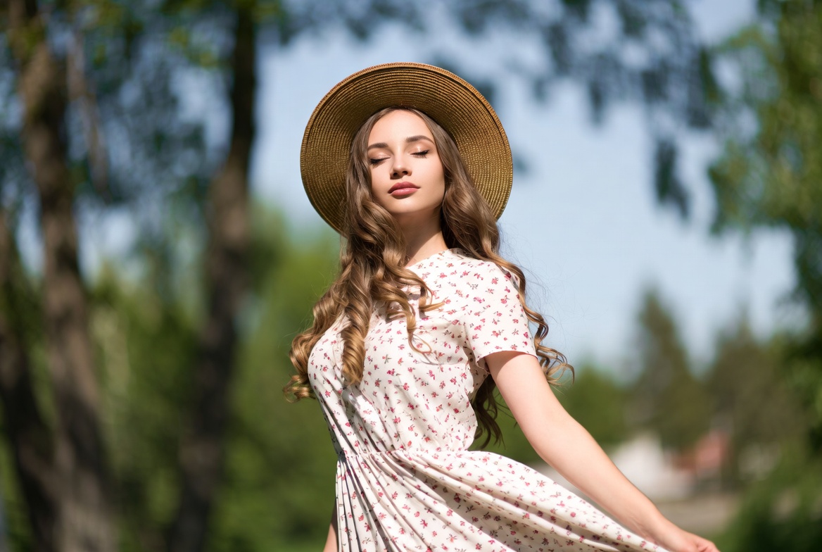 Poltawaer Frauen & Mädchen.