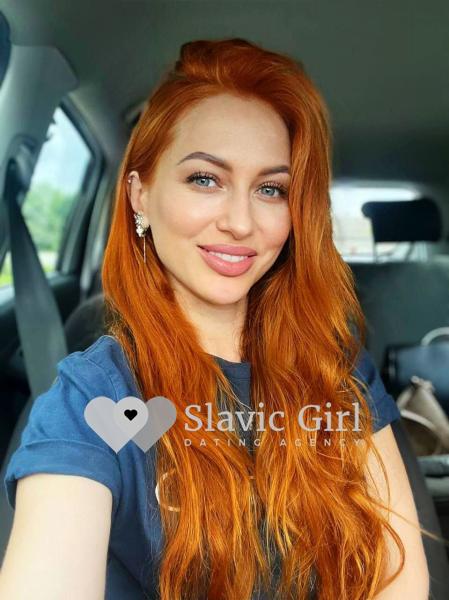 fille au cheveux roux